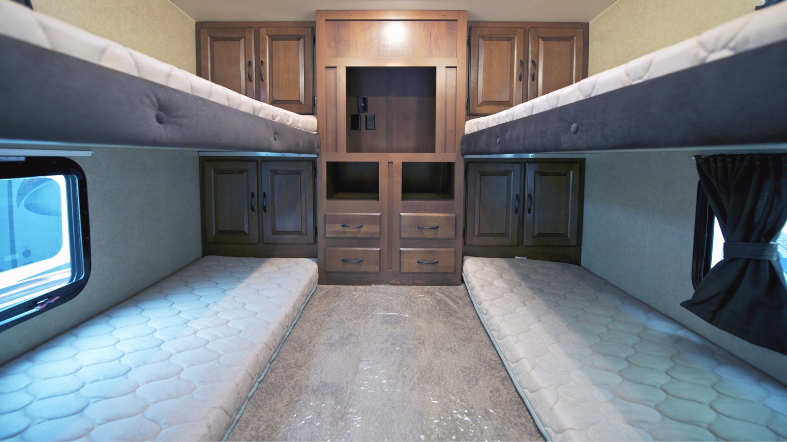 RV bunk bed mattress setup
